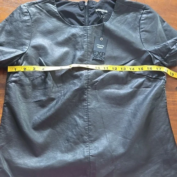 NWT Express Faux Leather Top Size Medium - Picture 8 of 11